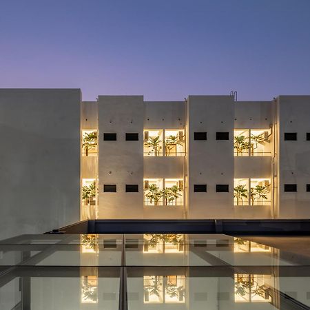 Si Hotel Тайджун Екстериор снимка