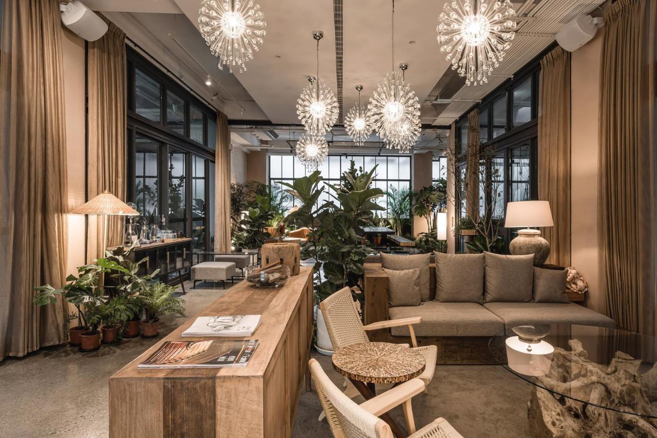 Si Hotel Тайджун Екстериор снимка