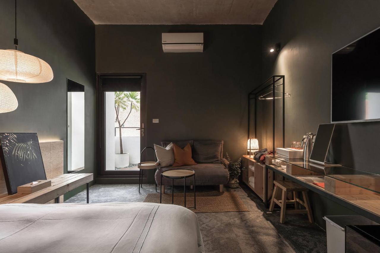 Si Hotel Тайджун Екстериор снимка