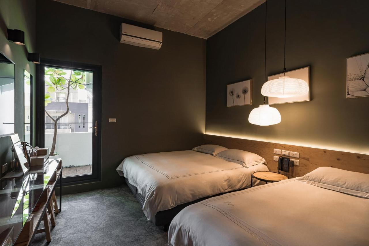 Si Hotel Тайджун Екстериор снимка