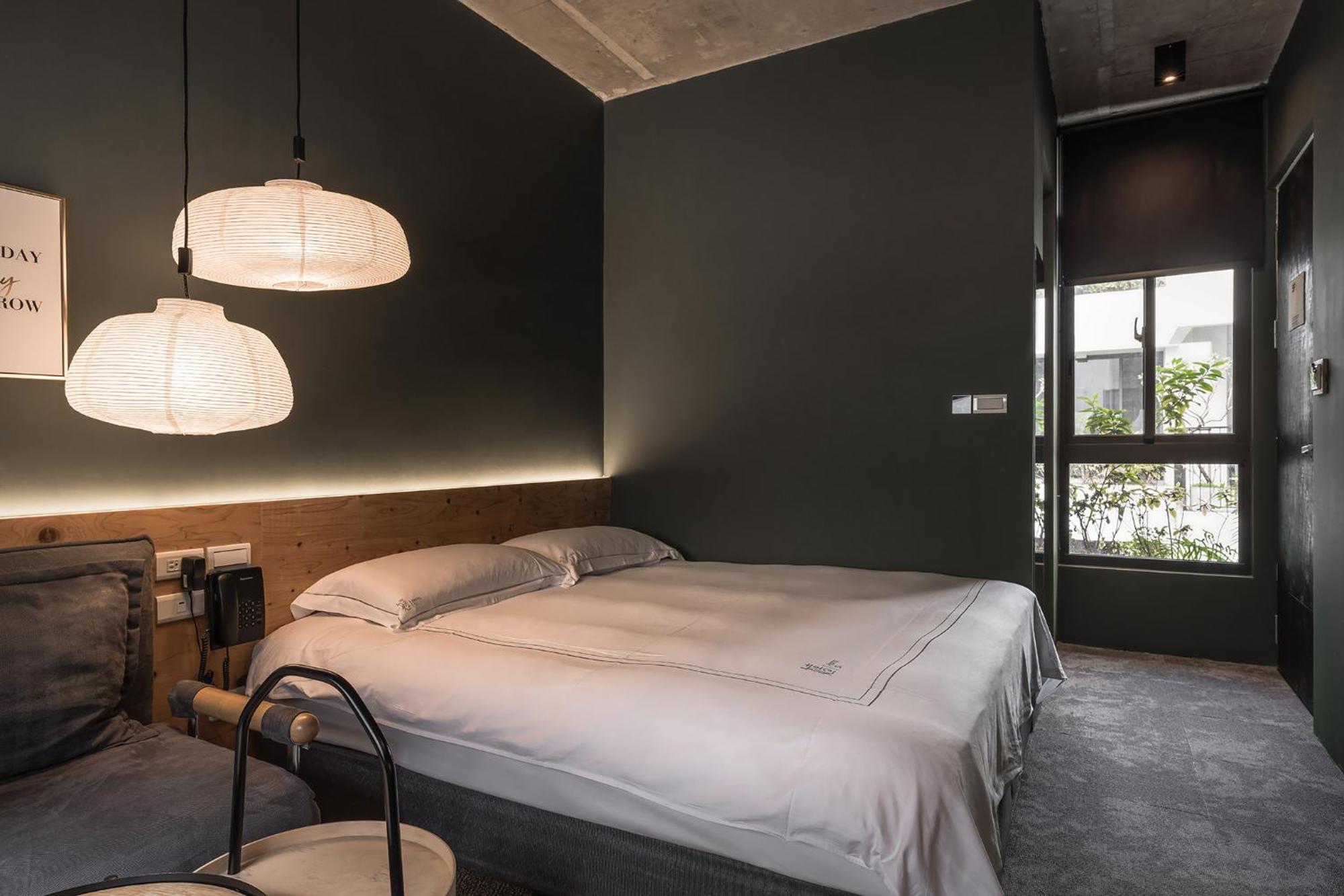 Si Hotel Тайджун Екстериор снимка